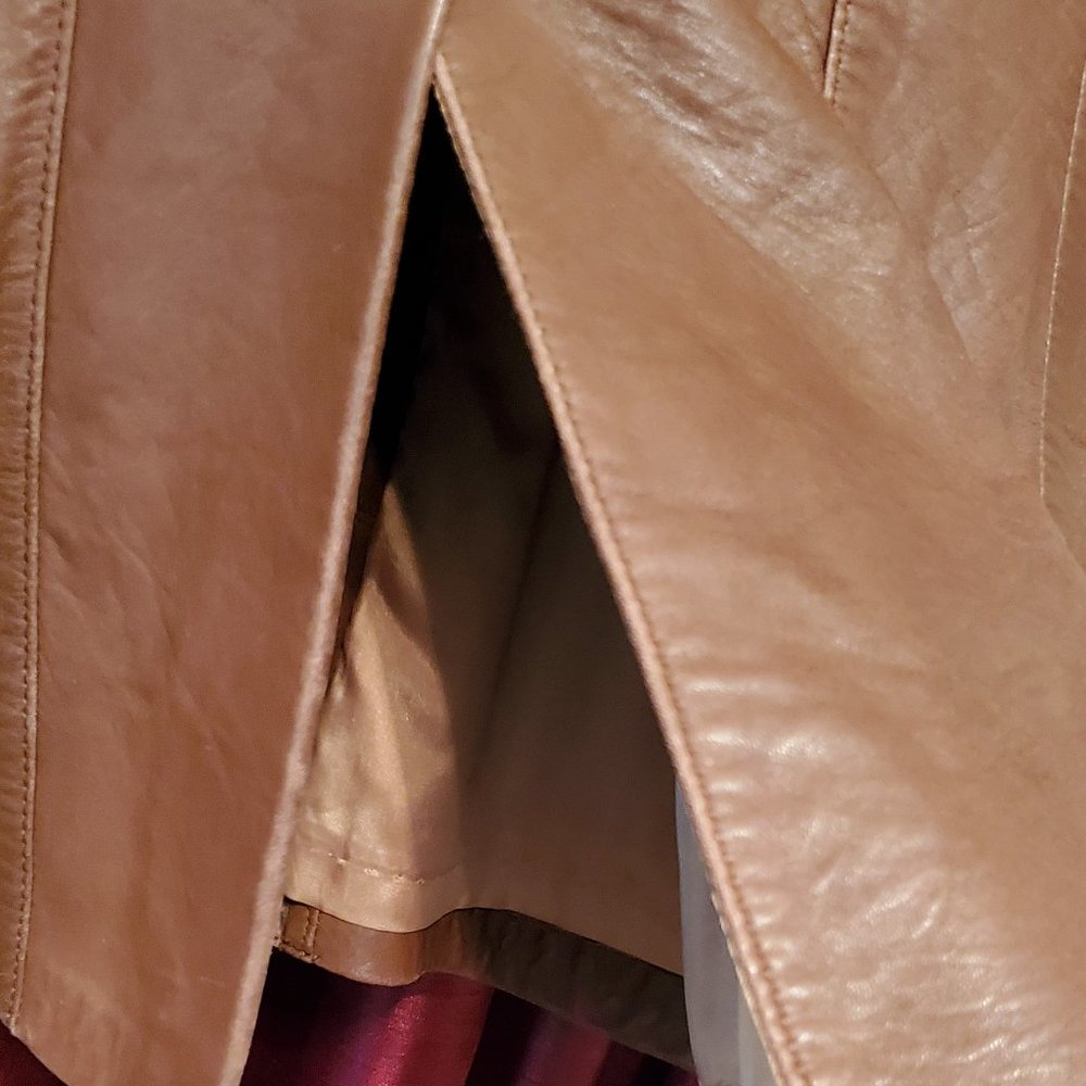 Men's 40 L Brown Leather Jacket - Picture 13 of 14